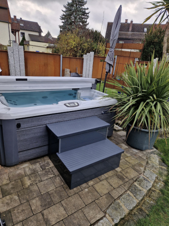 Preview: Dosiertreppe Anthrazitgrau RAL 7016, inkl. WPD-A4 mini pH/Redox + WLAN Modul